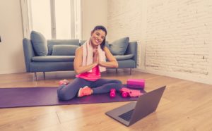 Actividades para evitar el sedentarismo | Practica yoga desde tu hogar